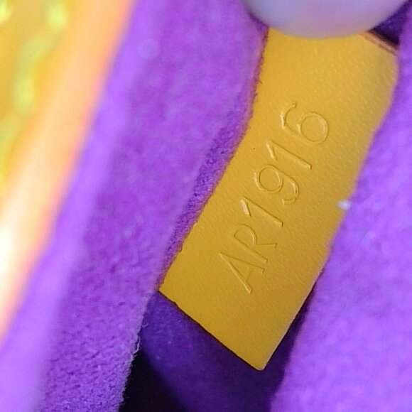 LOUIS VUITTON - ALMA EPI YELLOW with purple suede interior great condition!!! - Picture 12 of 13